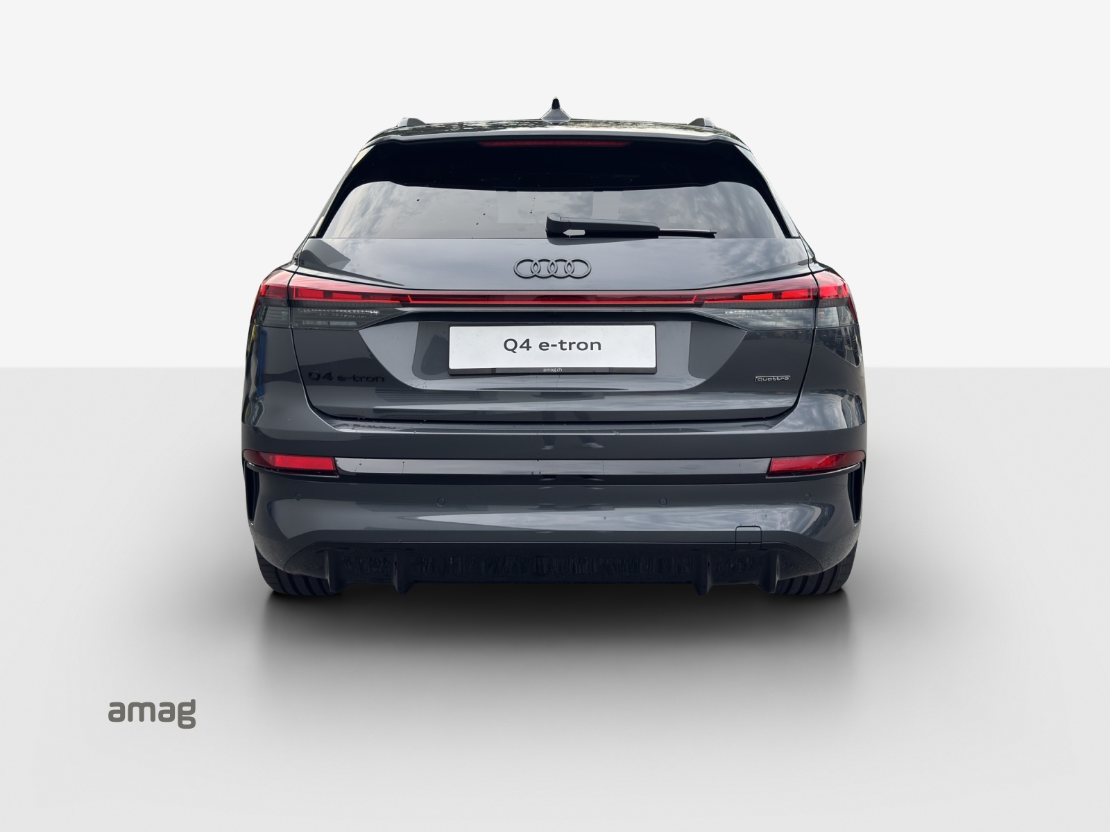 AUDI Q4 e-tron SUV quattro performance-image-3