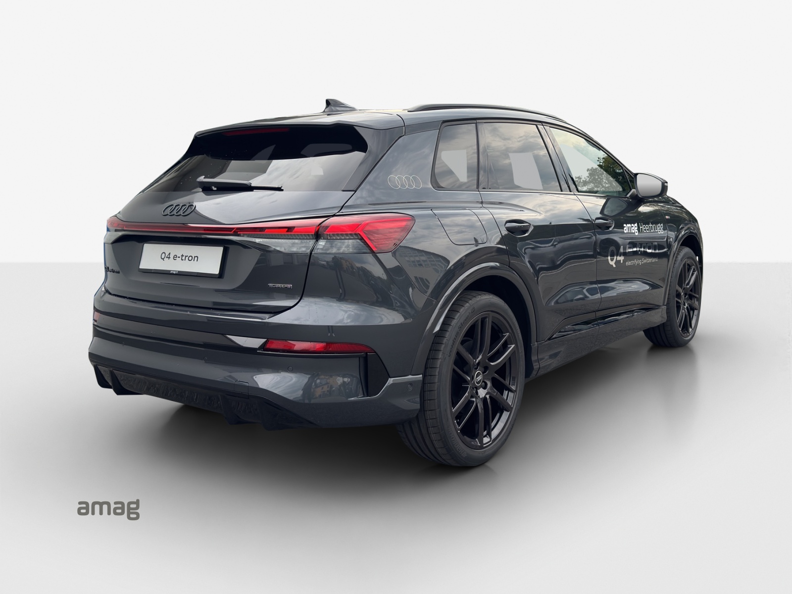 AUDI Q4 e-tron SUV quattro performance-image-4