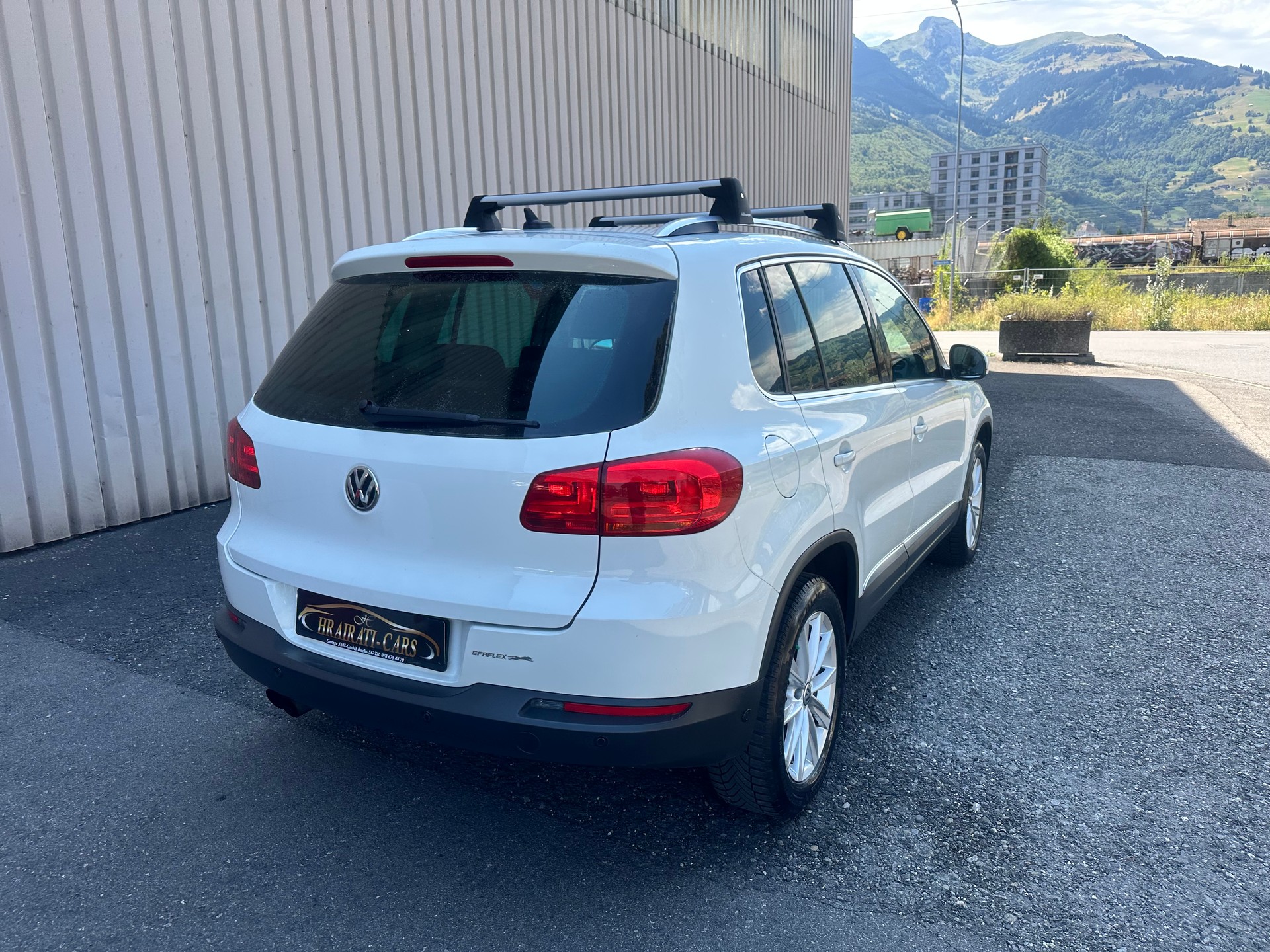VW Tiguan 2.0 TSI Design 4Motion DSG-image-7