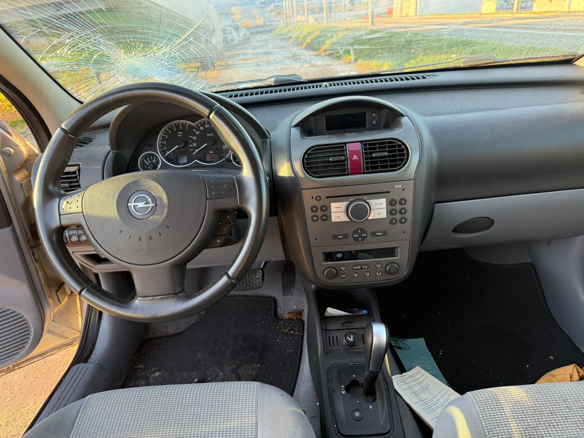 OPEL Corsa 1.2 TP (Essentia)-image-12