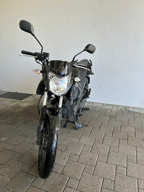YAMAHA YS 125-image-2