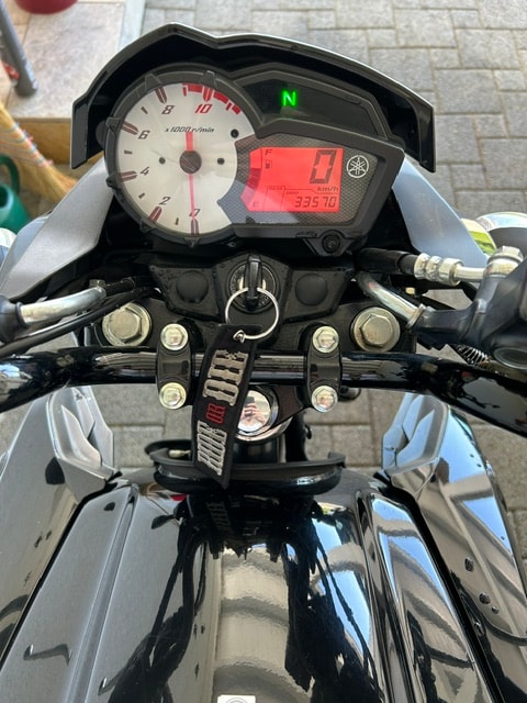 YAMAHA YS 125-image-4