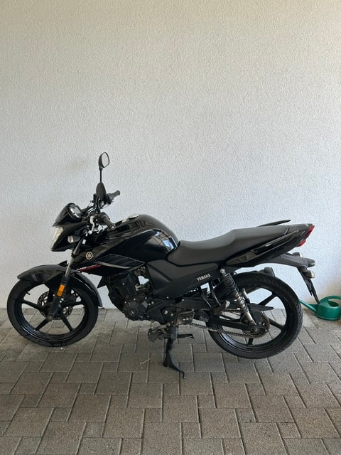 YAMAHA YS 125