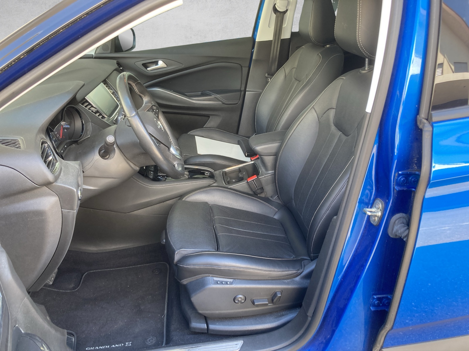 OPEL Grandland X 1.6 TP Excellence Automatik-image-6