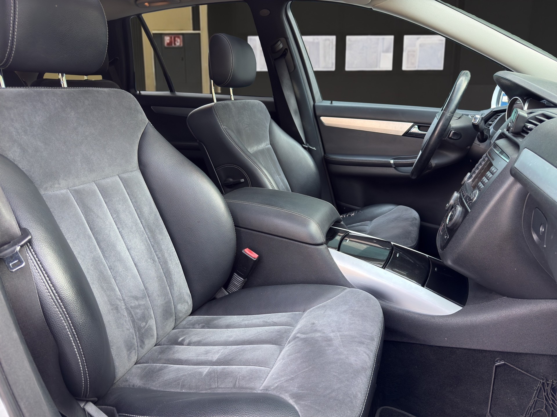 MERCEDES-BENZ R 320 V6 CDI 4matic-image-10