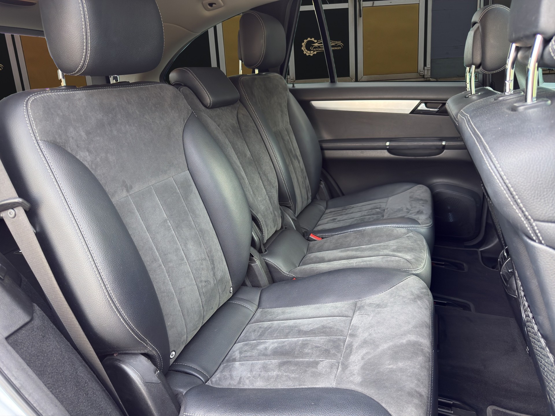 MERCEDES-BENZ R 320 V6 CDI 4matic-image-13