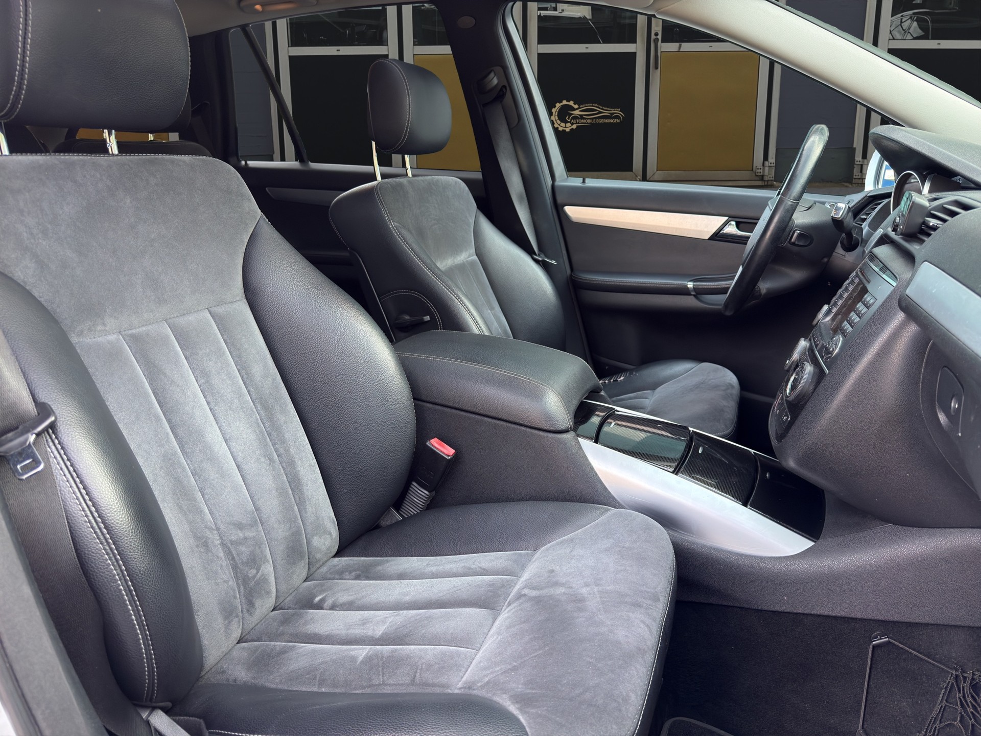 MERCEDES-BENZ R 320 V6 CDI 4matic-image-10