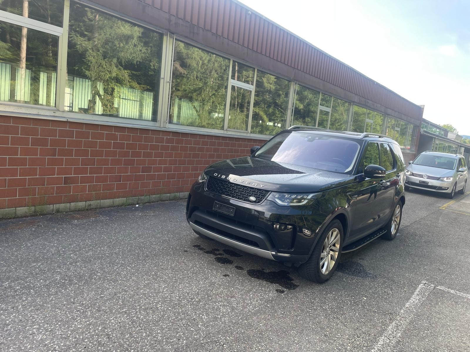 LAND ROVER Discovery 2.0 SD4 HSE Luxury Automatic-image-3