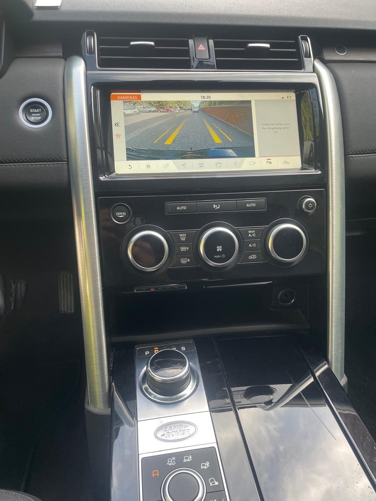 LAND ROVER Discovery 2.0 SD4 HSE Luxury Automatic-image-14