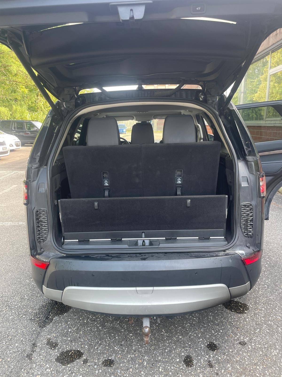 LAND ROVER Discovery 2.0 SD4 HSE Luxury Automatic-image-9