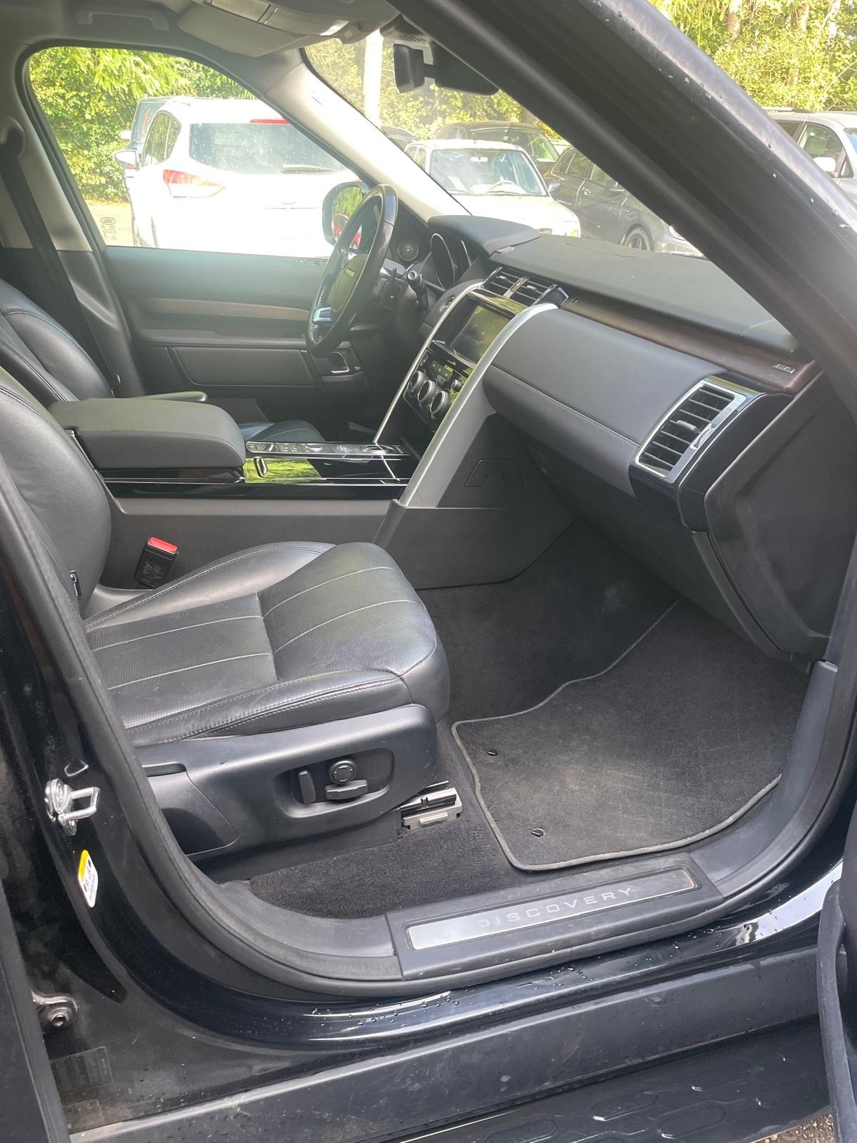 LAND ROVER Discovery 2.0 SD4 HSE Luxury Automatic-image-7