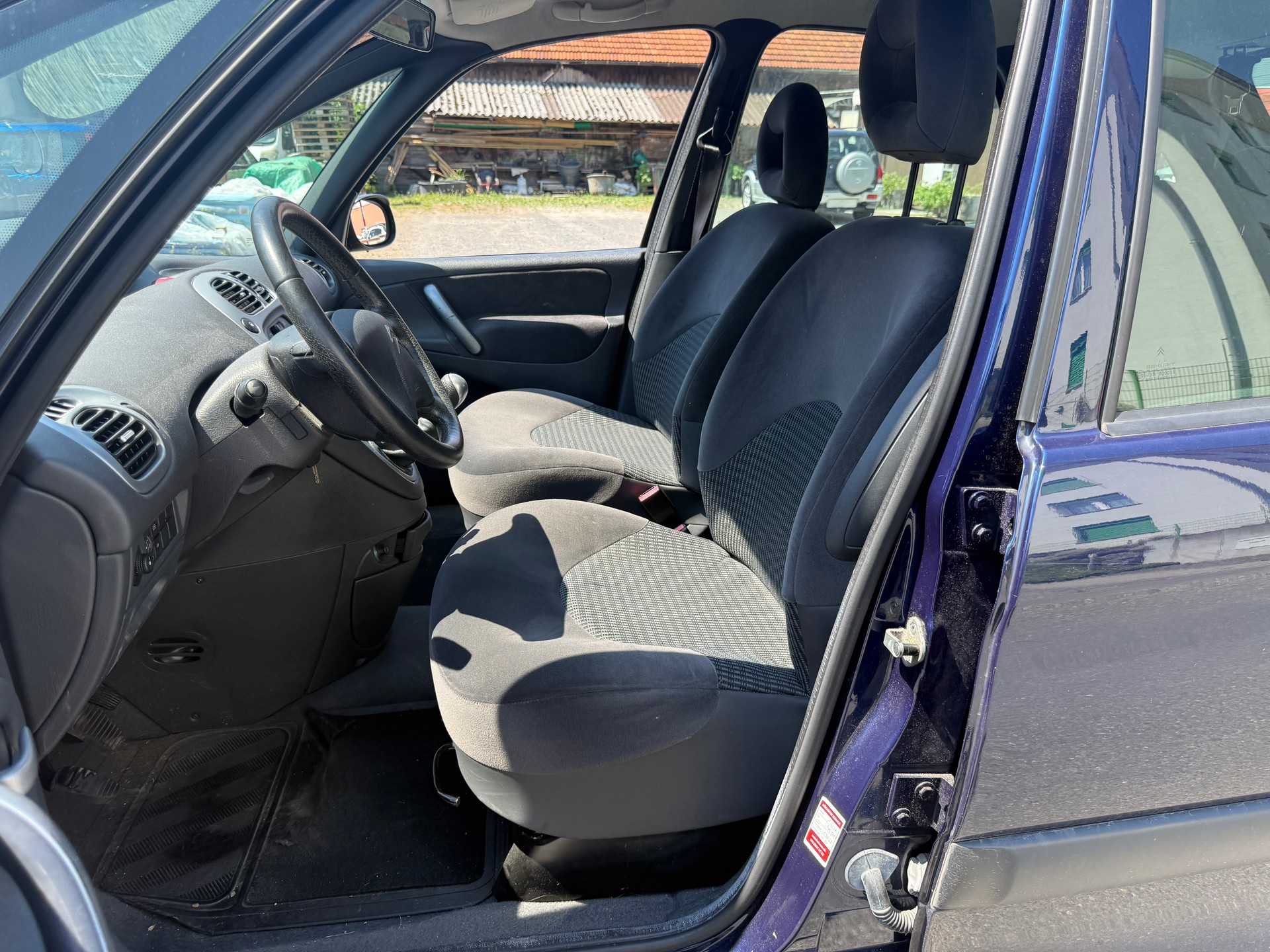 CITROEN Xsara Picasso 1.6i 16V Exclusive-image-4