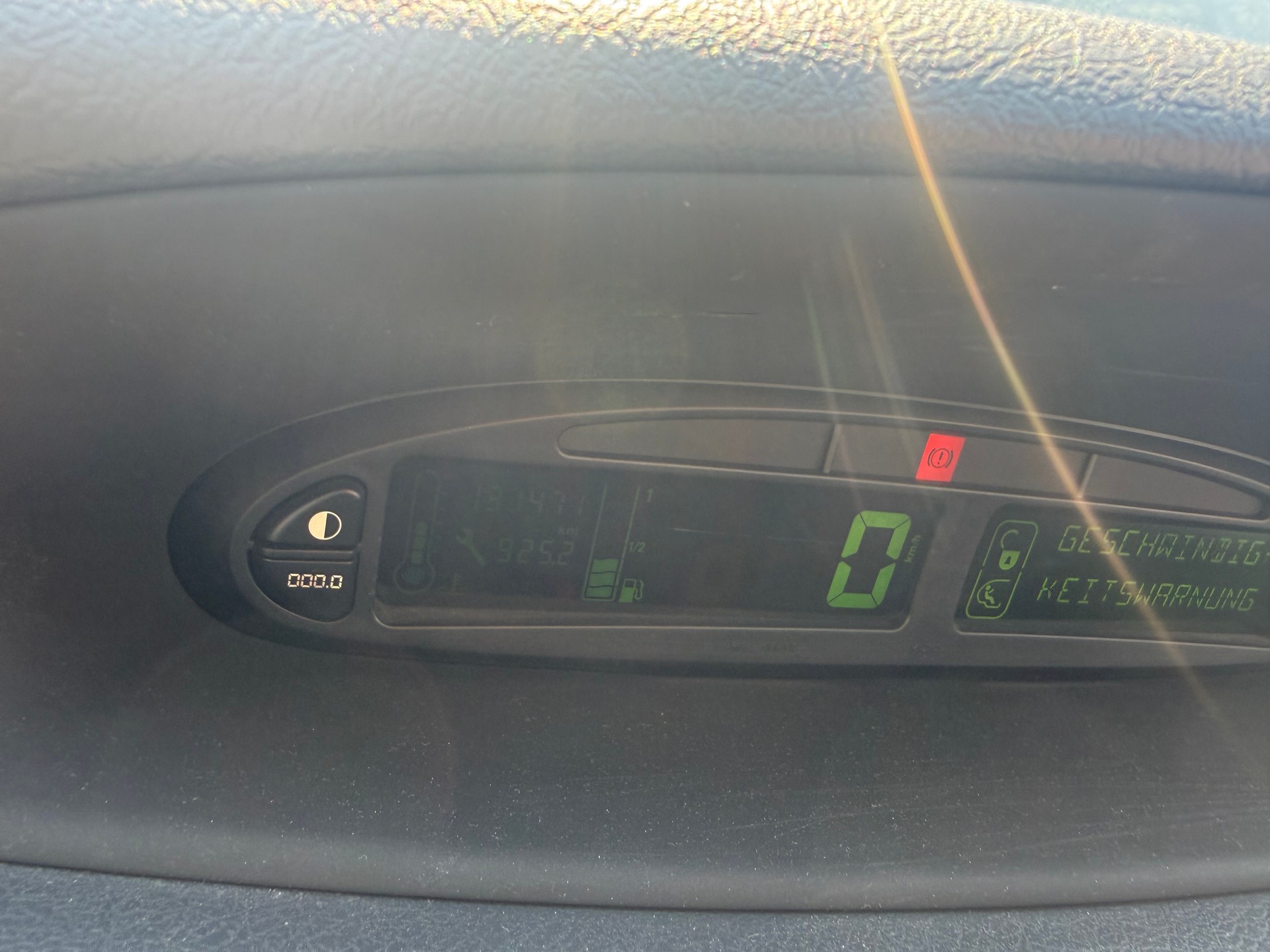 CITROEN Xsara Picasso 1.6i 16V Exclusive-image-8