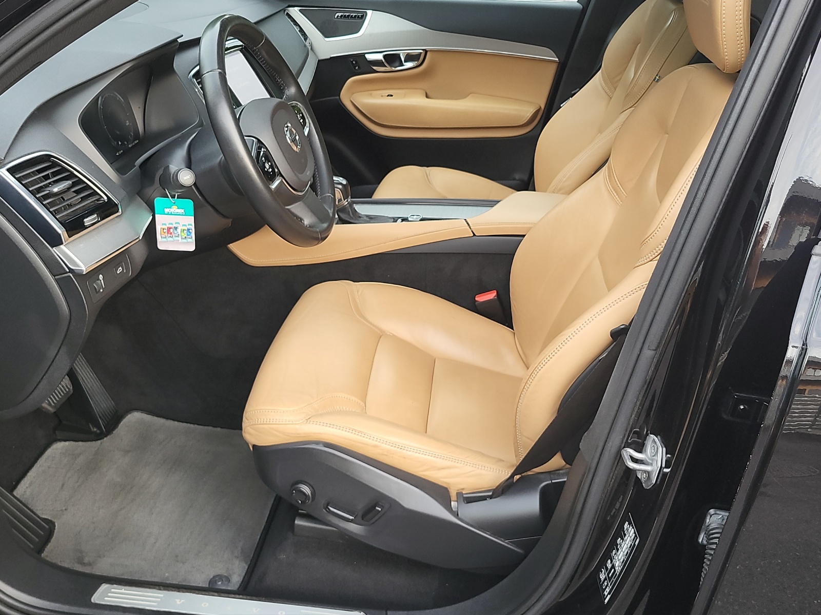 VOLVO XC90 2.0 D5 Inscription 7P. AWD-image-12
