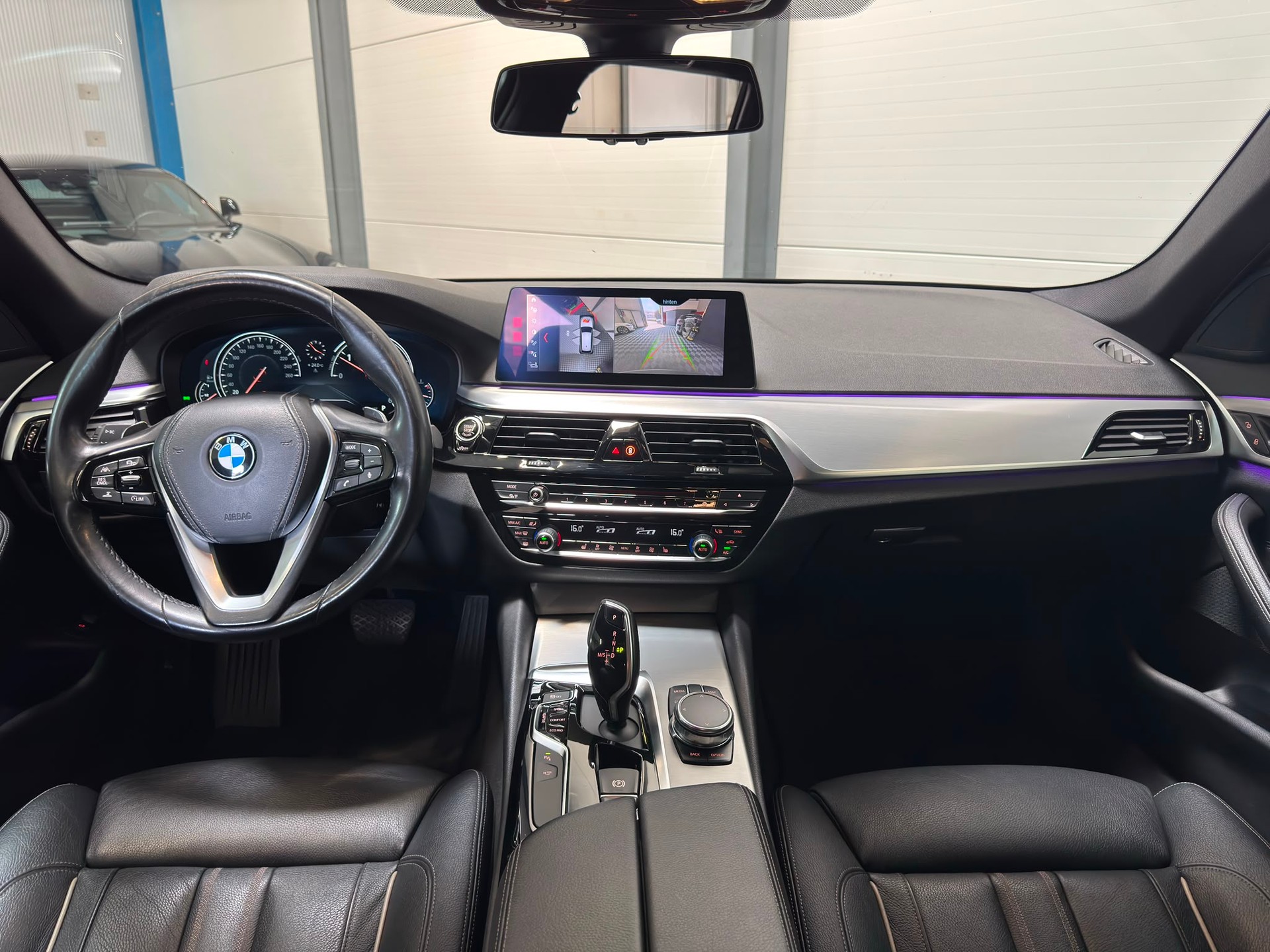 BMW 520d xDrive paddles Touring-image-7