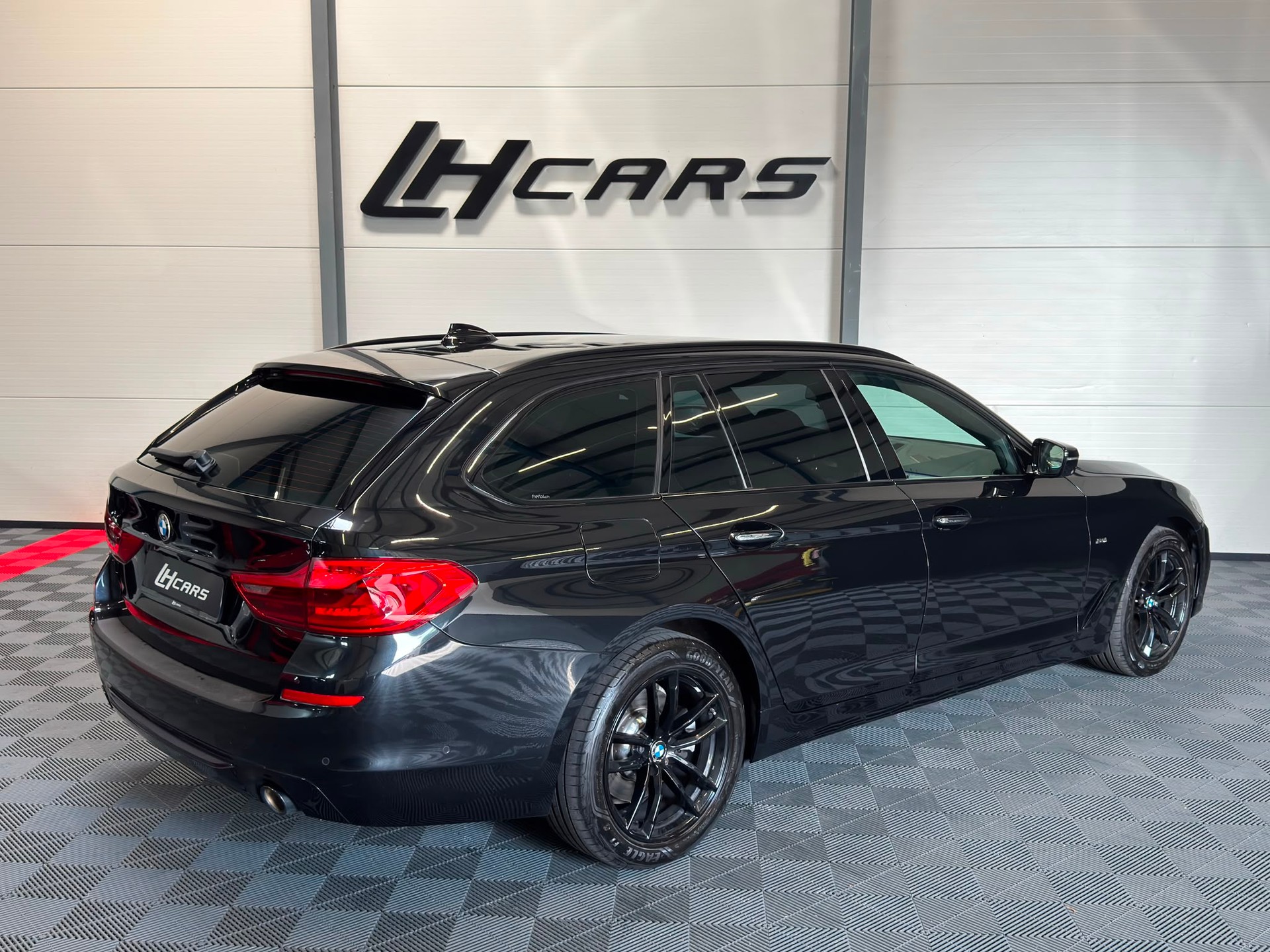 BMW 520d xDrive paddles Touring-image-3