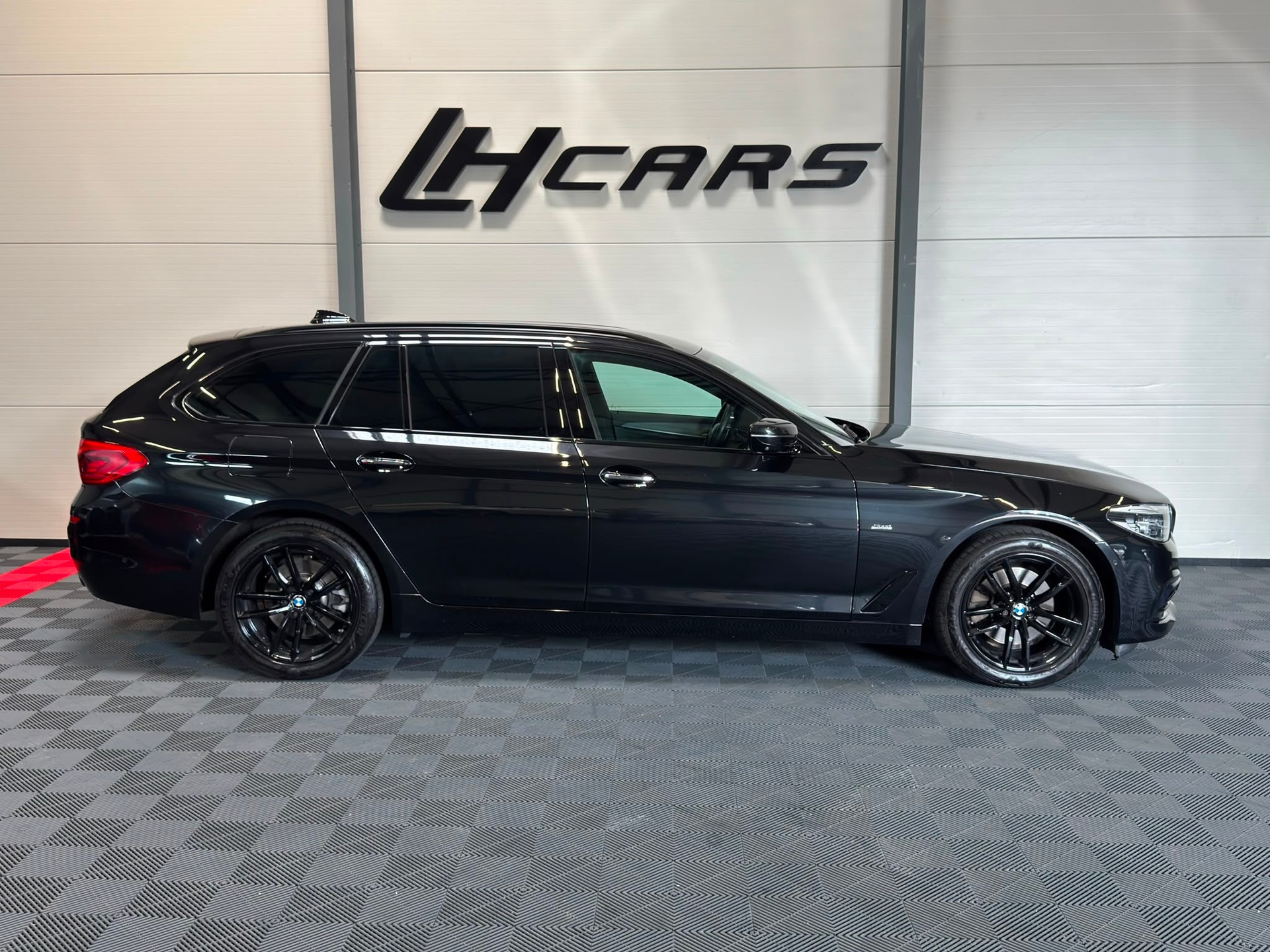 BMW 520d xDrive paddles Touring-image-4