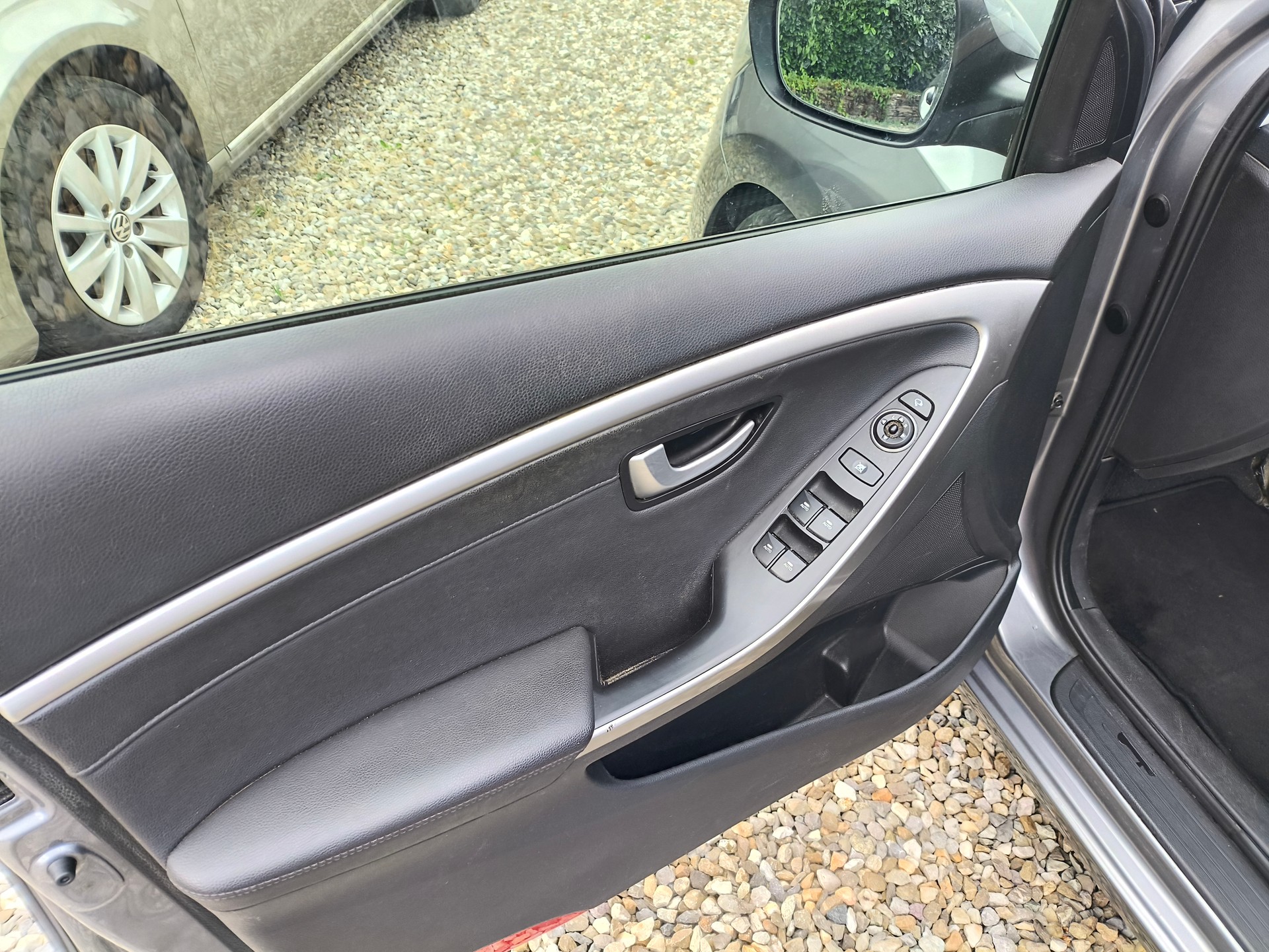 HYUNDAI i30 Wagon 1.6 CRDi Premium Automatic-image-11