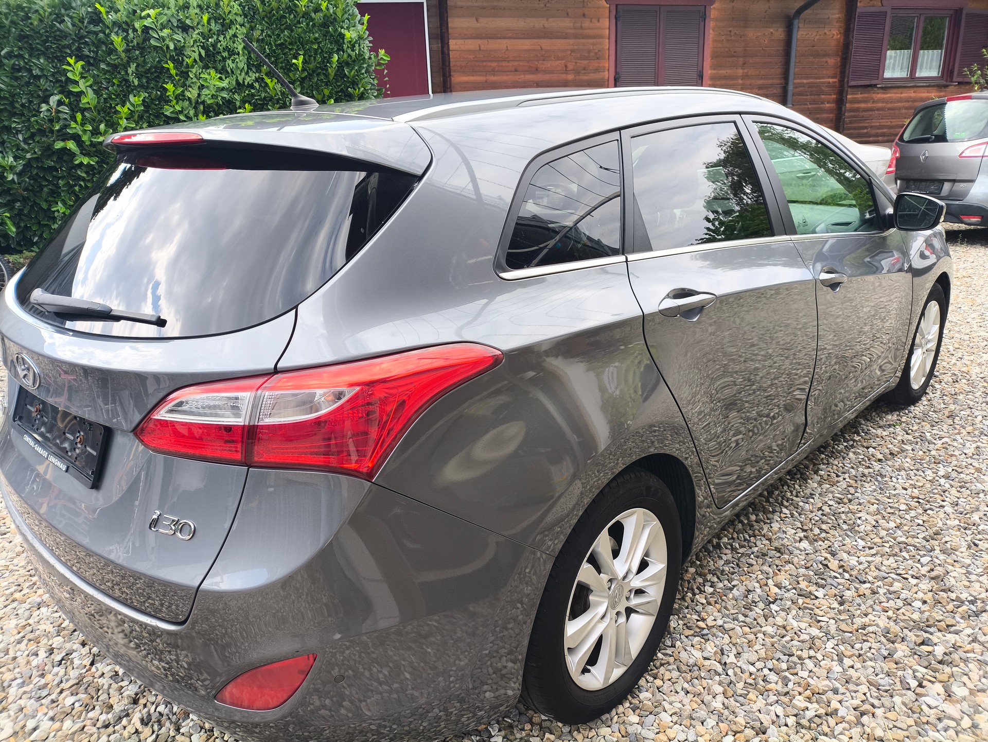 HYUNDAI i30 Wagon 1.6 CRDi Premium Automatic-image-7