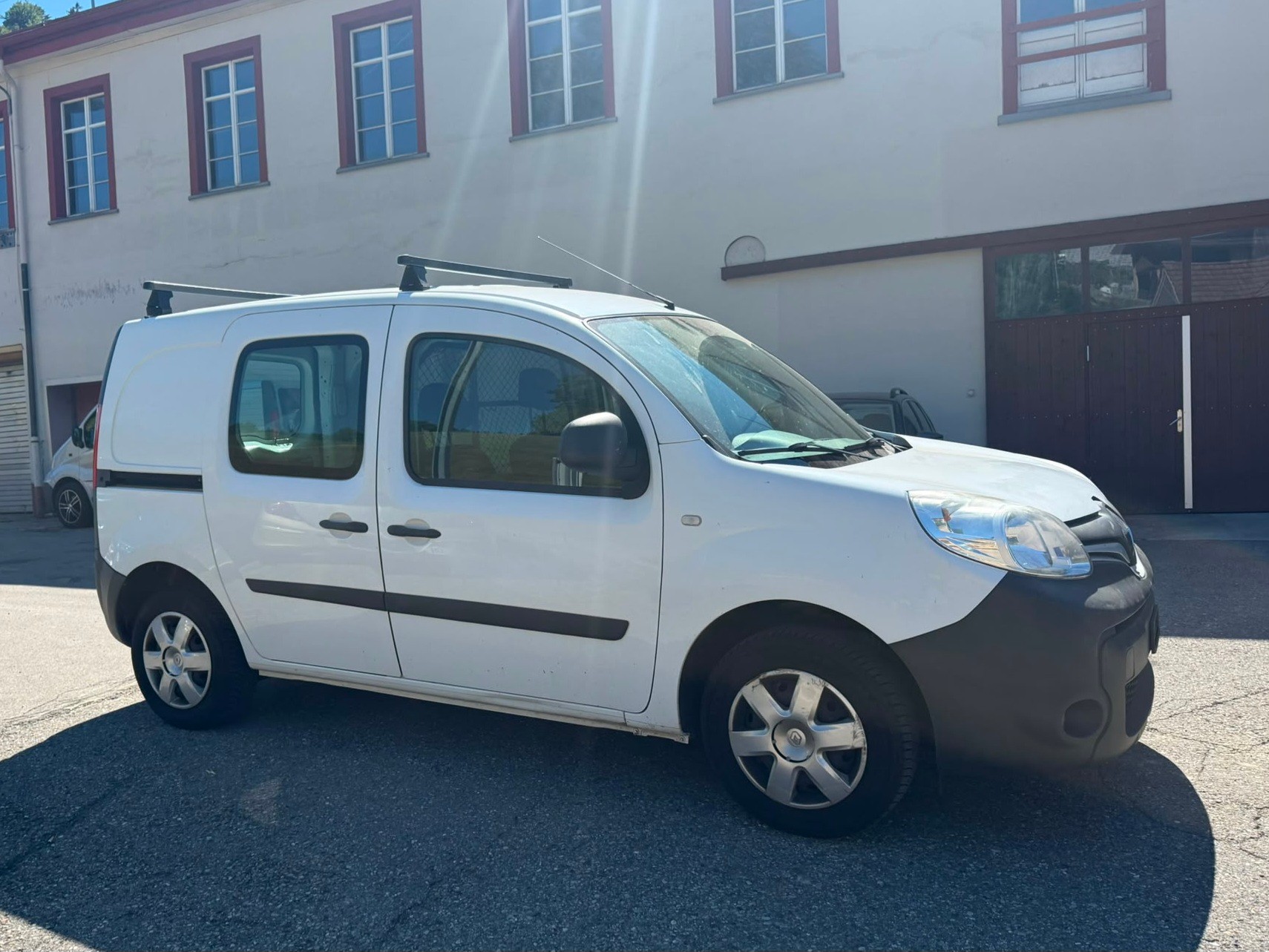 RENAULT Kangoo Medium TCe 115 ENERGY Business-image-4