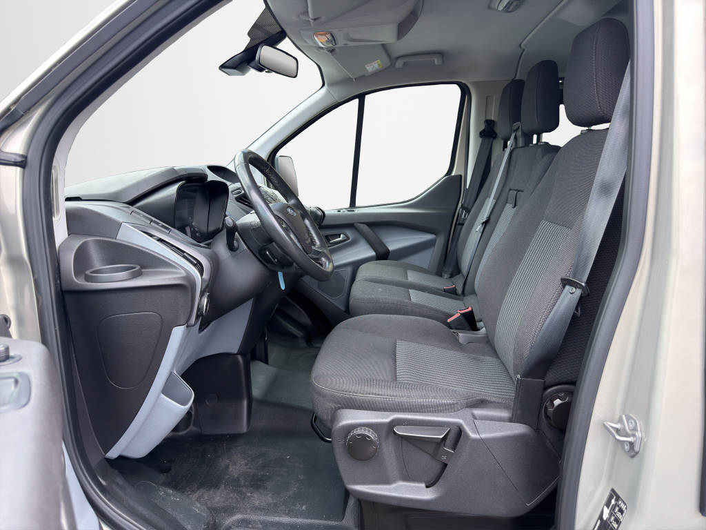 FORD Transit Custombi 300 L2 2.2 TDCi 125 Tren-image-8