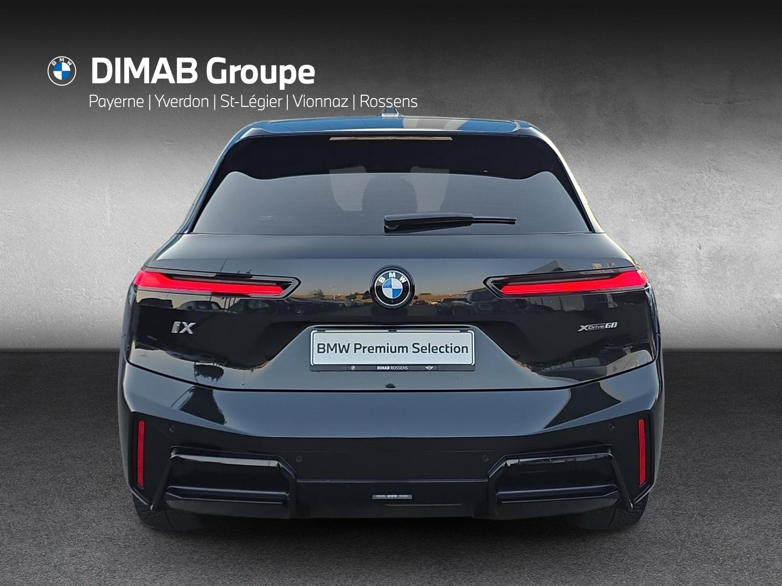 BMW iX xDrive60 M Sport Pro (CH) AHK 2.5T ** Action de Leasing à 0.9% **-image-3