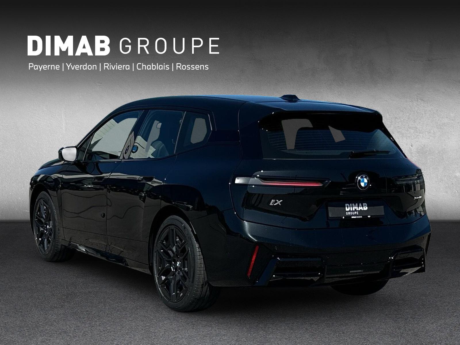 BMW iX xDrive60 M Sport Pro (CH) AHK 2.5T ** Action de Leasing à 0.9% **-image-2