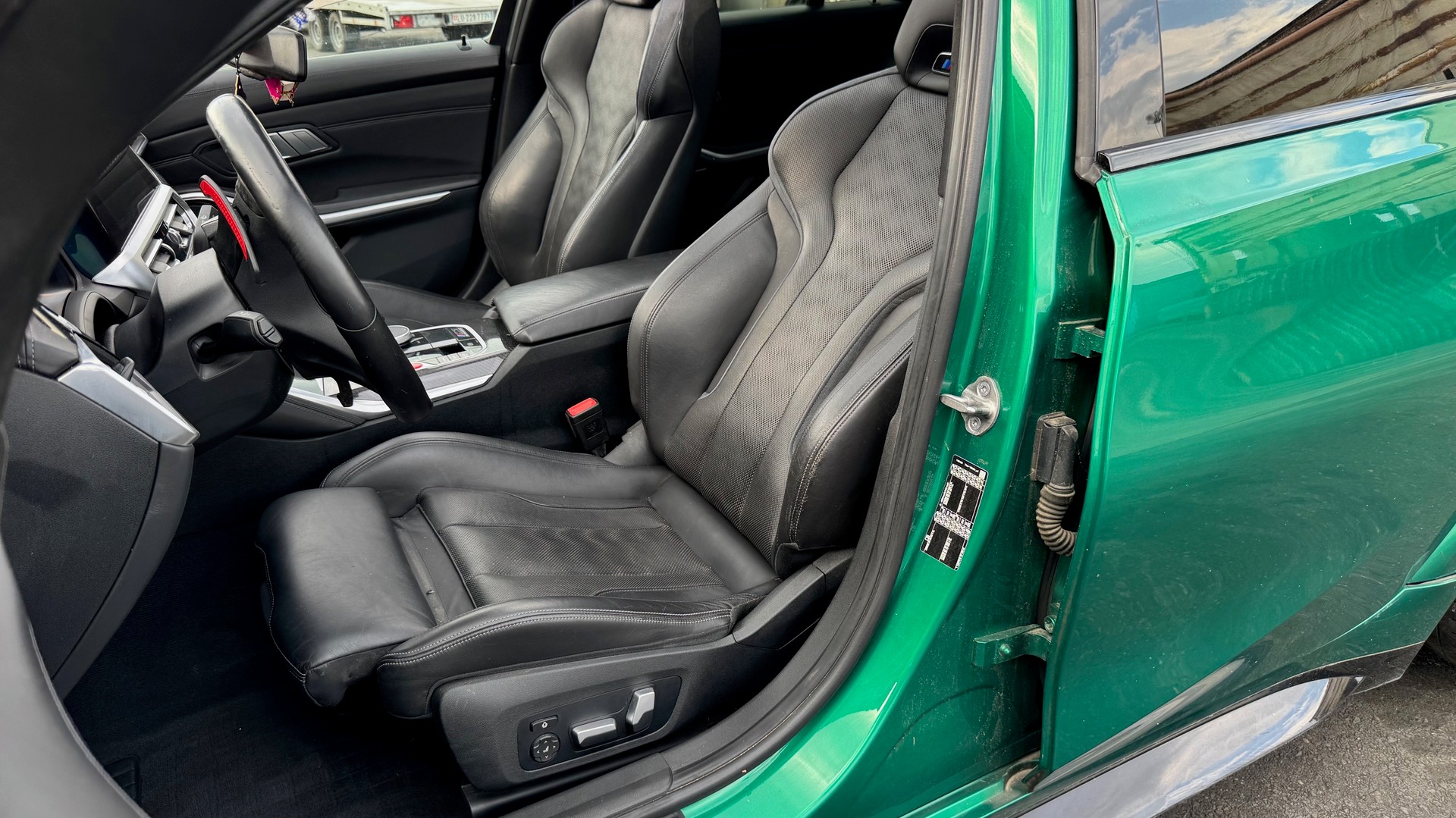 BMW M3 Competition-image-9