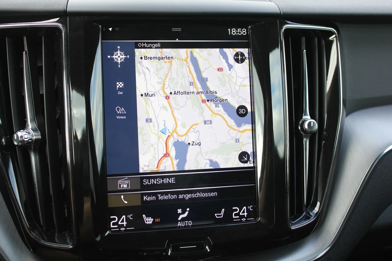 VOLVO XC60 D4 Momentum Geartronic-image-6