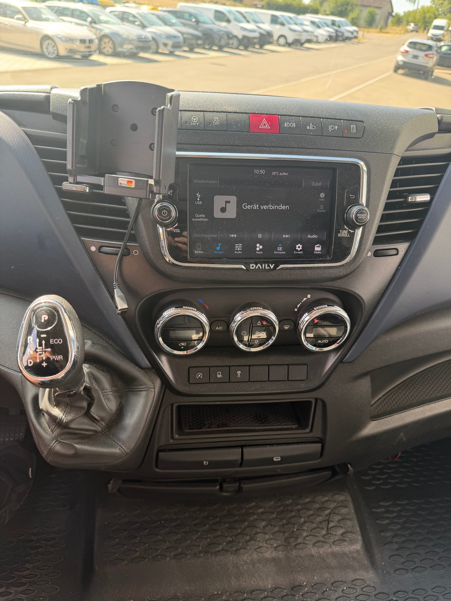 IVECO 33 S 14H A8 D-image-11