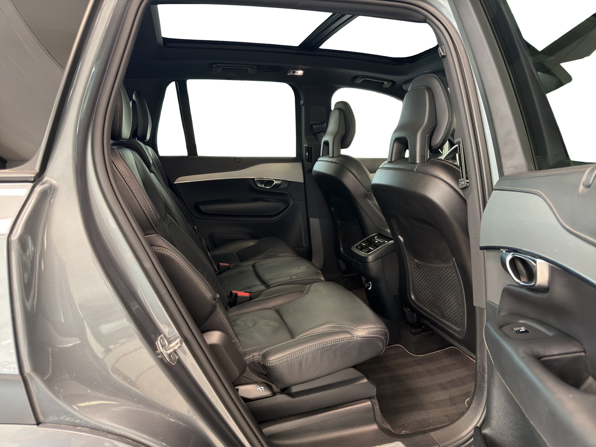 VOLVO XC90 T6 AWD R-Design Geartronic-image-9