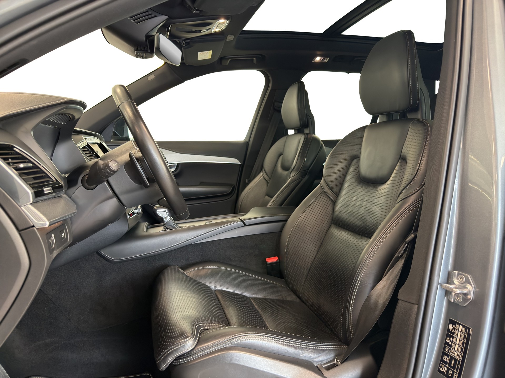 VOLVO XC90 T6 AWD R-Design Geartronic-image-21