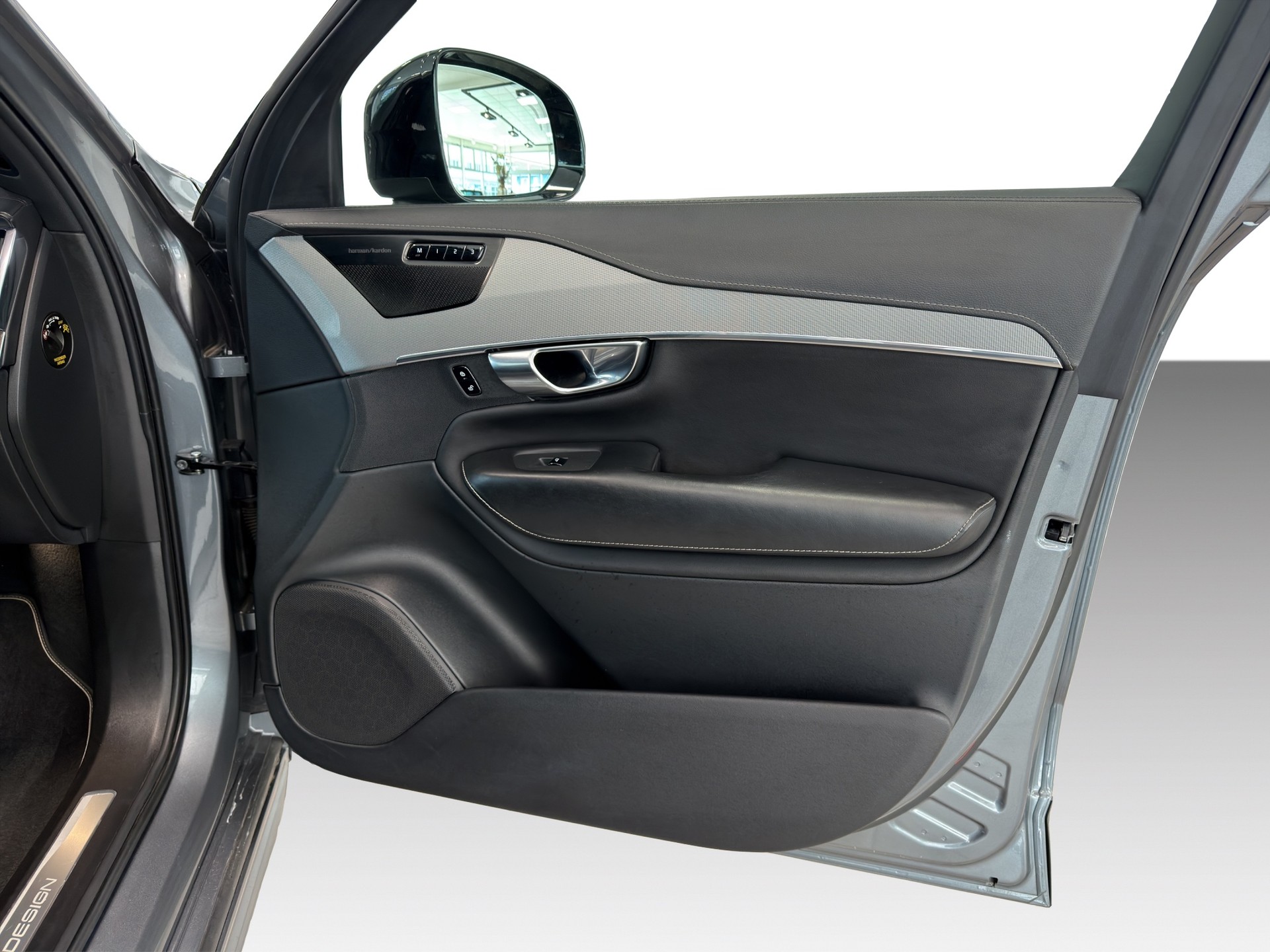 VOLVO XC90 T6 AWD R-Design Geartronic-image-6