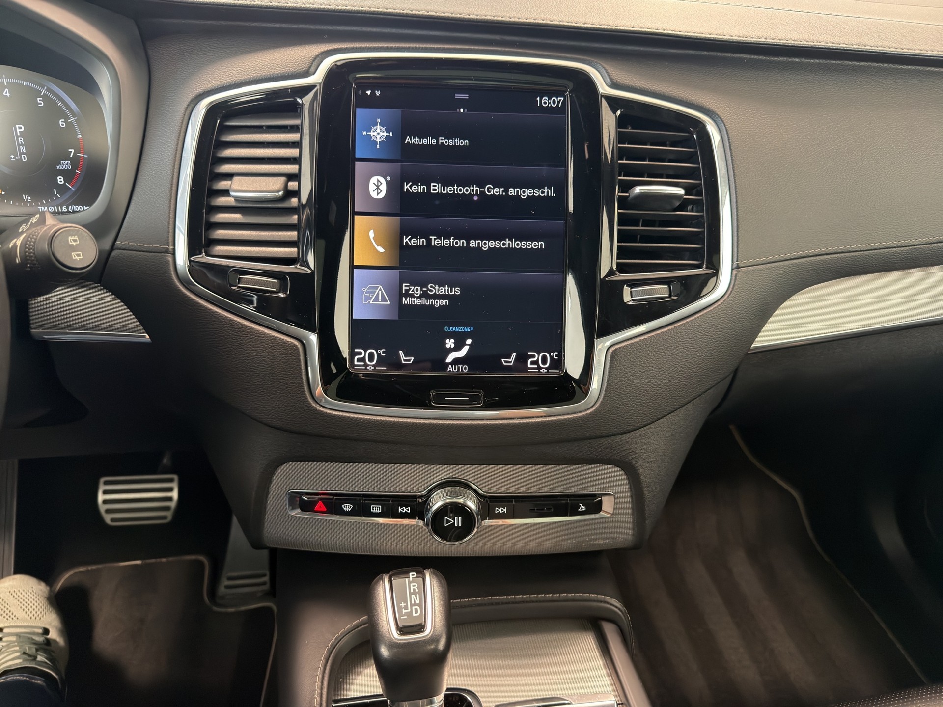 VOLVO XC90 T6 AWD R-Design Geartronic-image-25