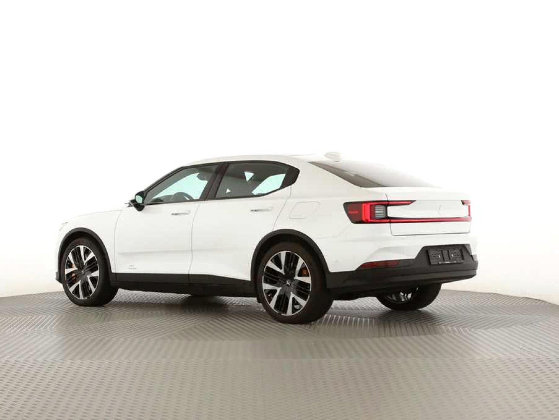 POLESTAR Polestar 2 Long Range Dual Performance 82 kWh MY25-image-3