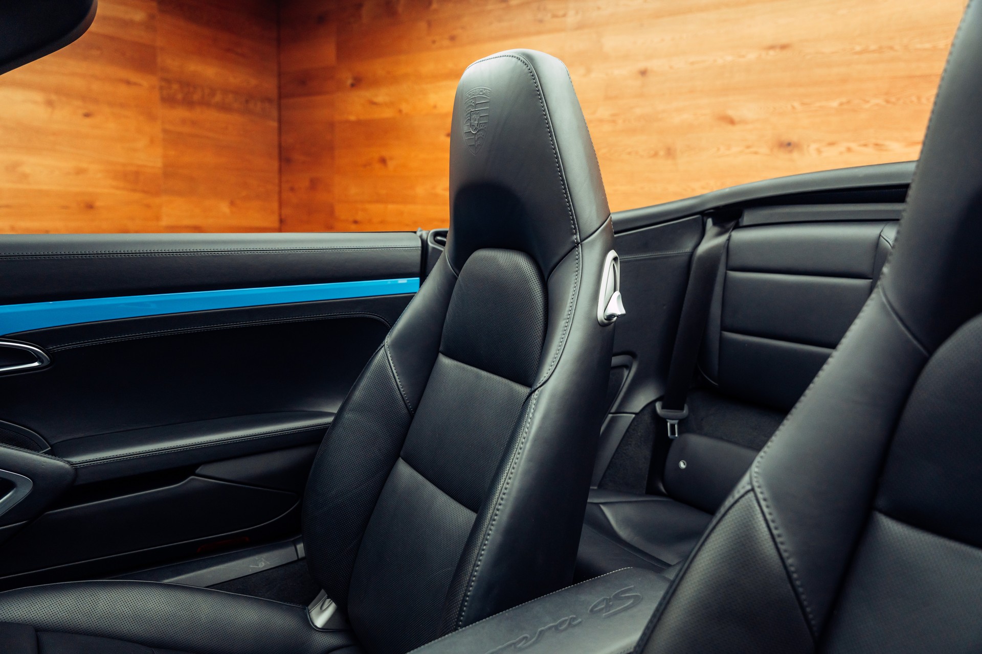 PORSCHE 911 Carrera 4S Cabrio PDK Miamiblau-image-6