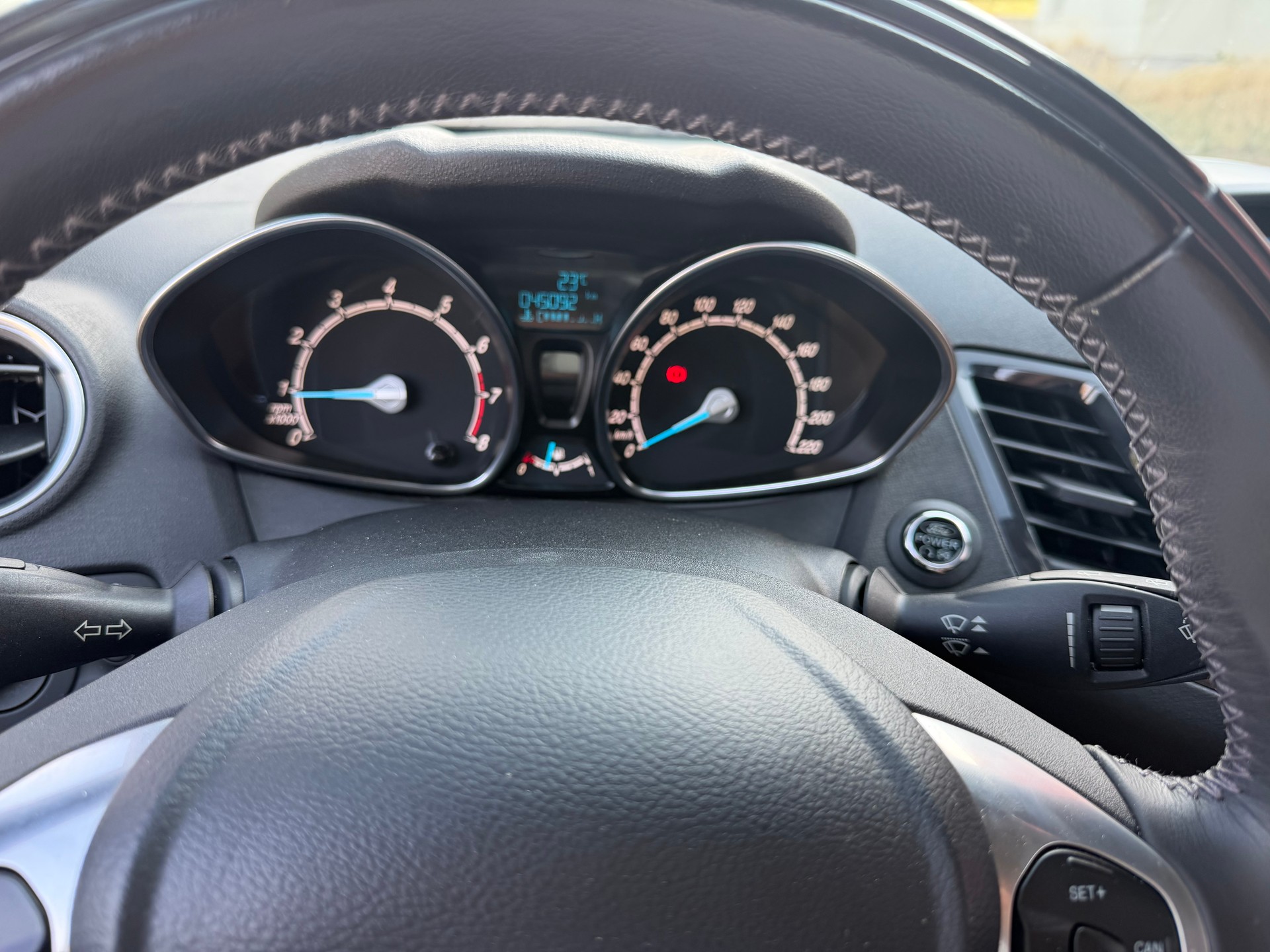 FORD Fiesta 1.0 SCTi Titanium-image-8