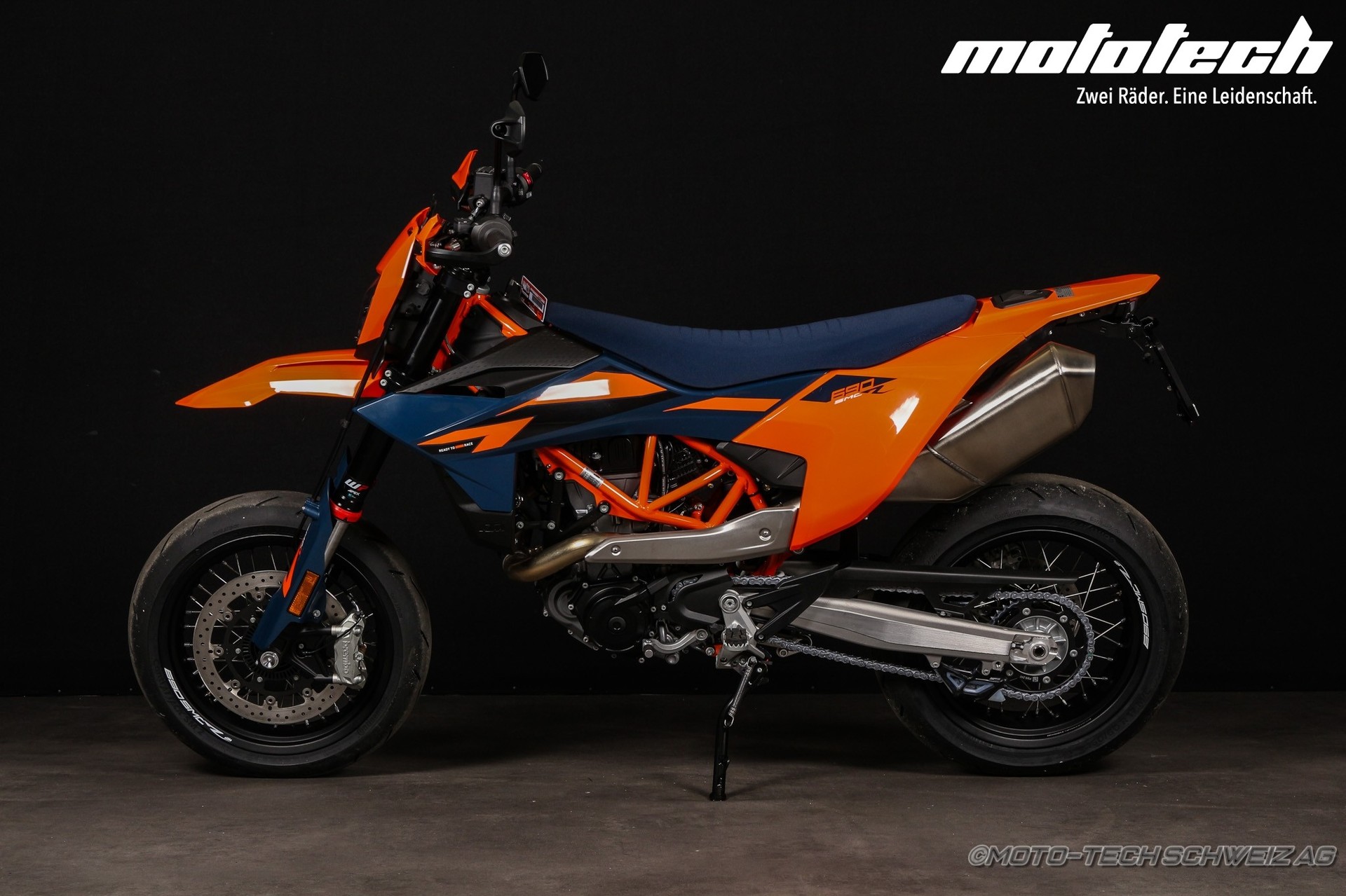 KTM 690 SMC R ABS (57/35kW)-showroom-element-3