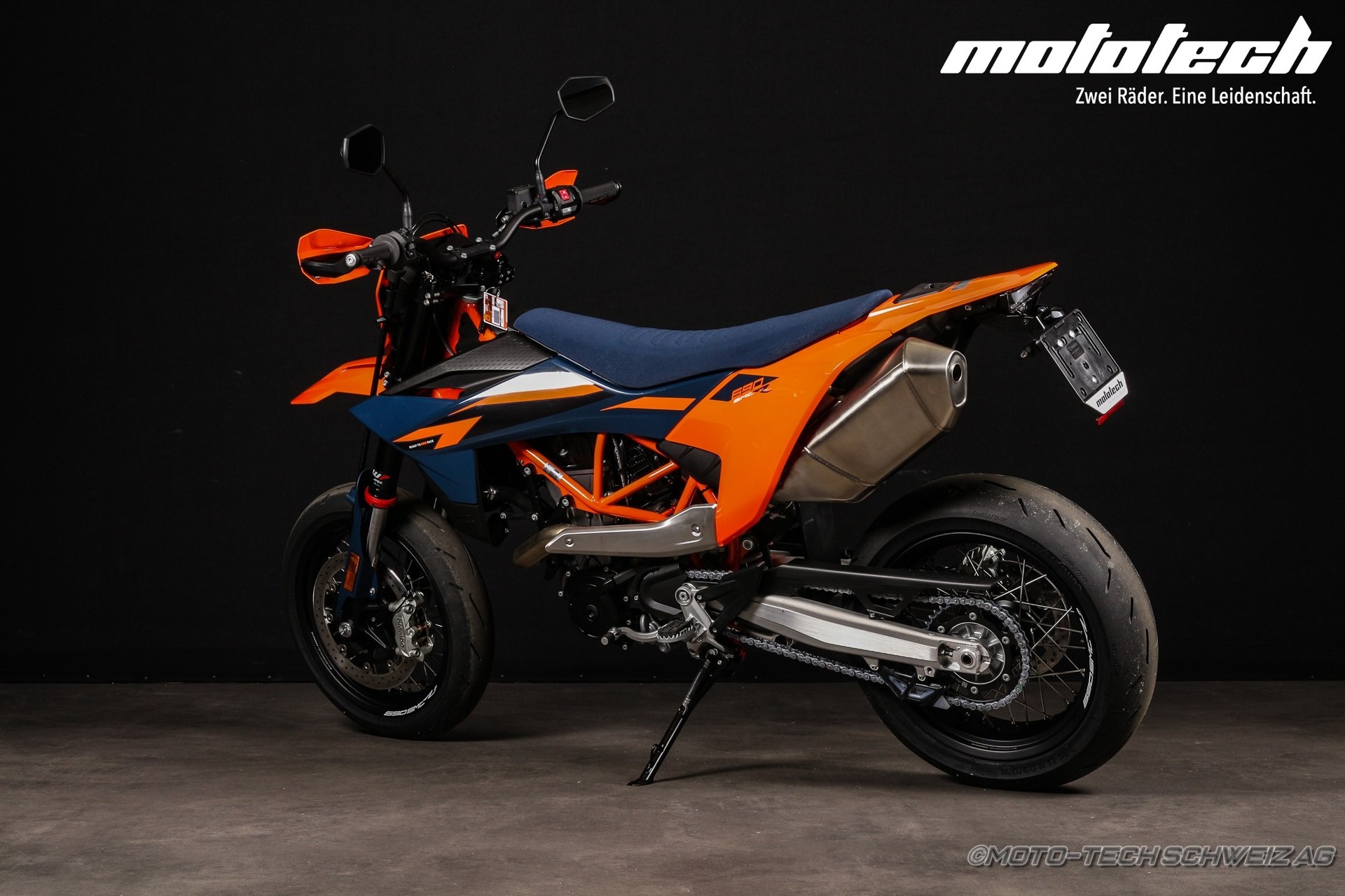 KTM 690 SMC R ABS (57/35kW)-showroom-element-2