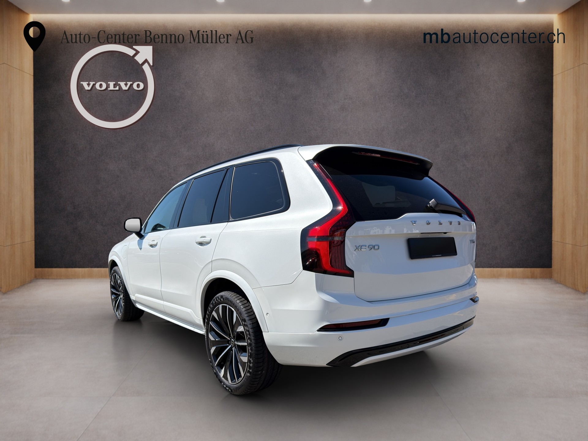 VOLVO XC90 2.0 T8 TE Ultra Dark eAWD-image-2