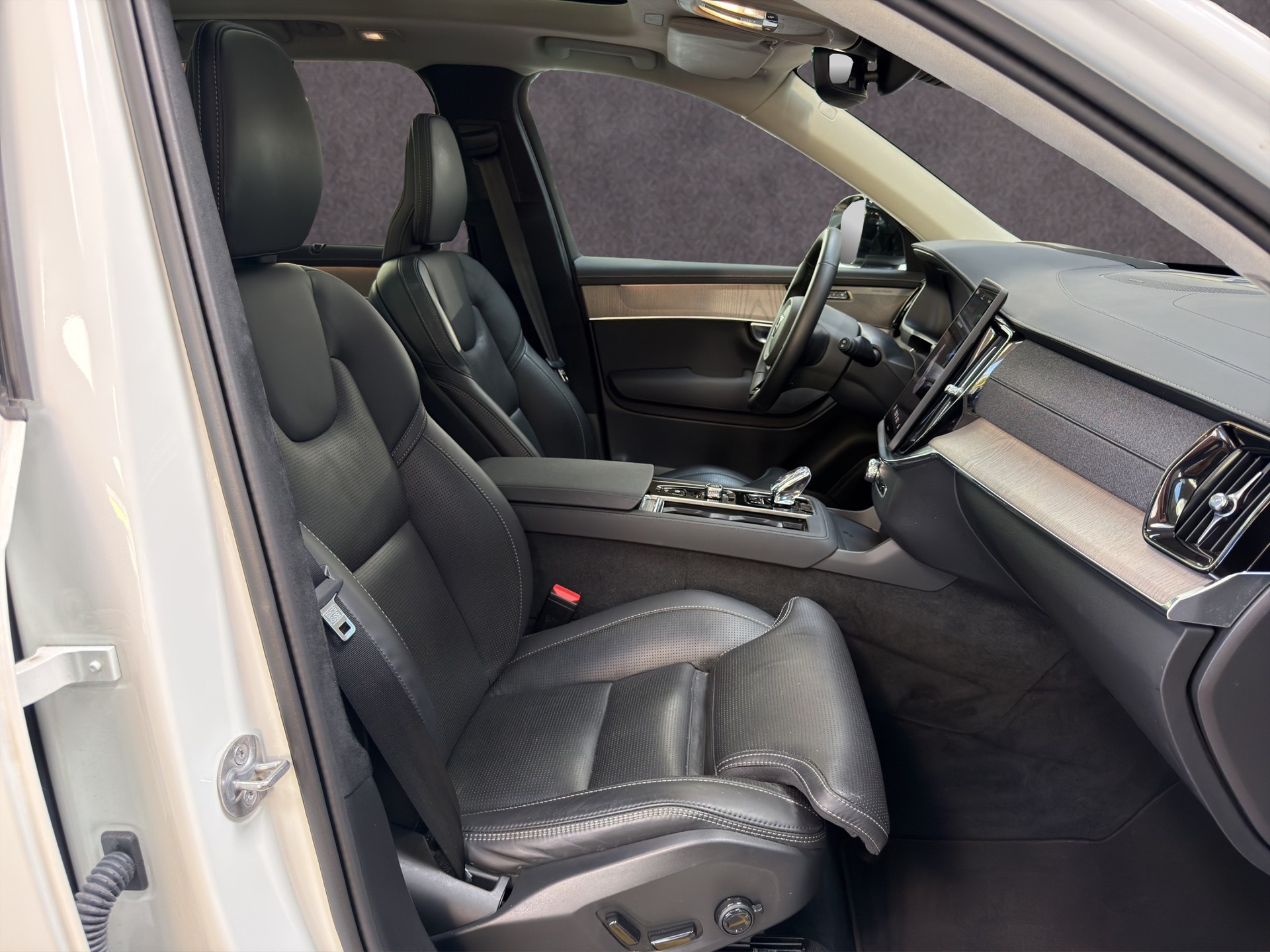 VOLVO XC90 2.0 T8 TE Ultra Dark eAWD-image-14