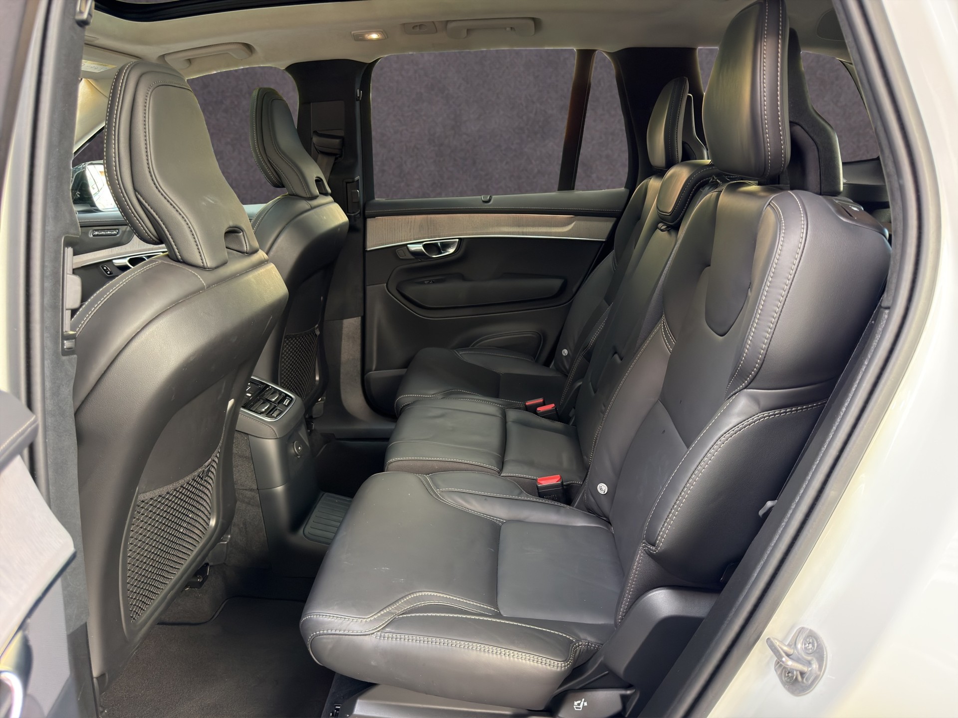 VOLVO XC90 2.0 T8 TE Ultra Dark eAWD-image-16