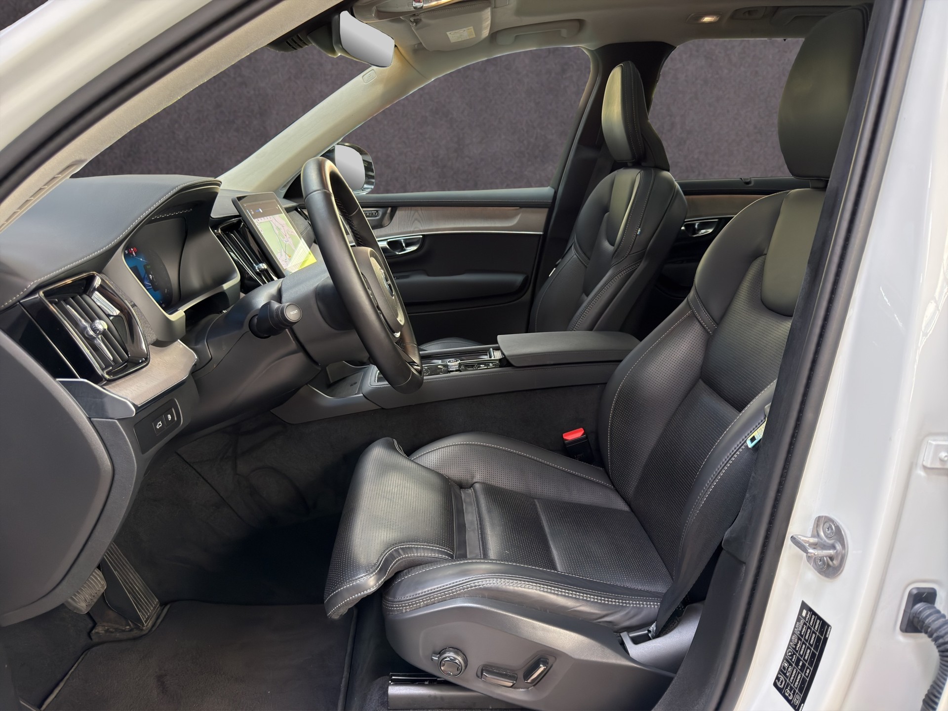 VOLVO XC90 2.0 T8 TE Ultra Dark eAWD-image-8