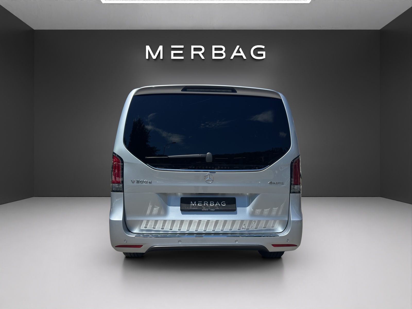 MERCEDES-BENZ V 300 d lang 4Matic Exclusive 9G-Tronic-image-5