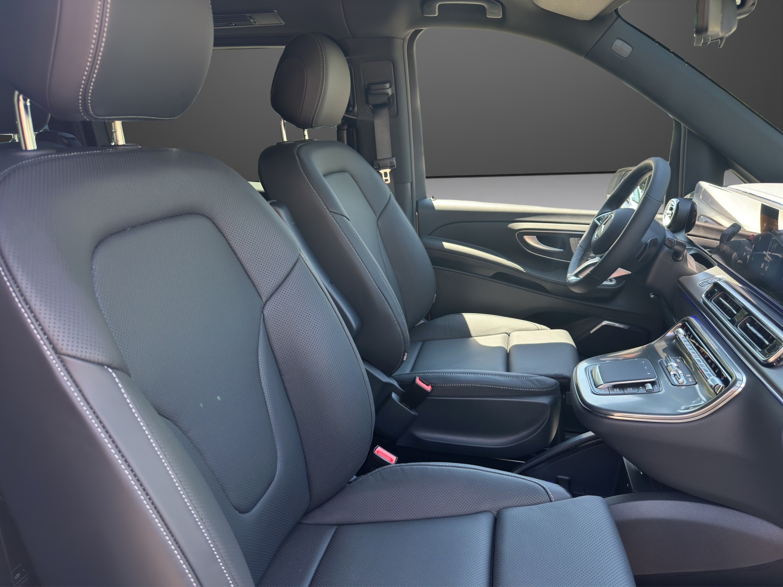 MERCEDES-BENZ V 300 d lang 4Matic Exclusive 9G-Tronic-image-9