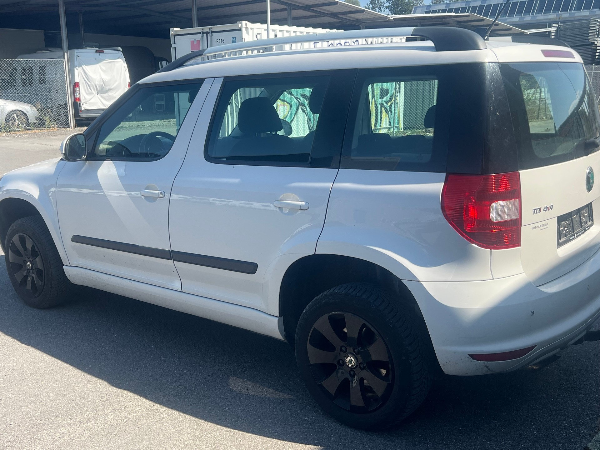 SKODA Yeti 2.0 TDI Experience 4x4 DSG-image-5