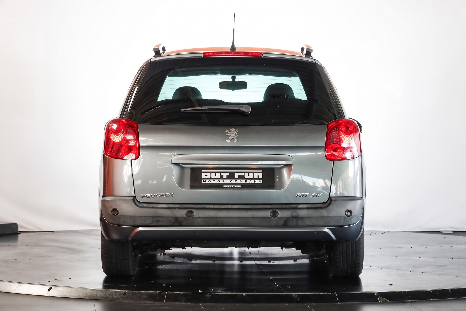PEUGEOT 207 SW 1.6 16V Allure-image-2