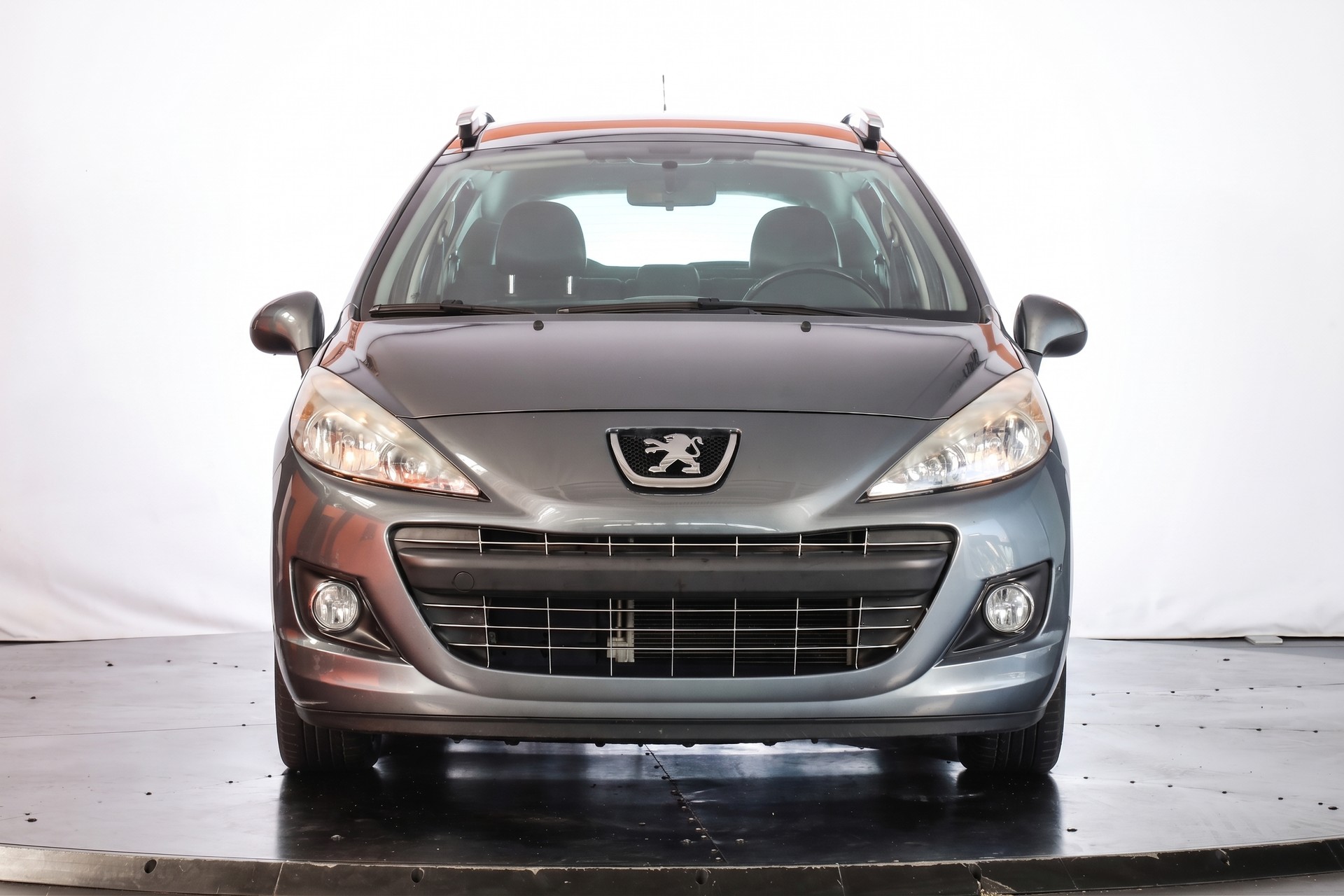 PEUGEOT 207 SW 1.6 16V Allure-image-1