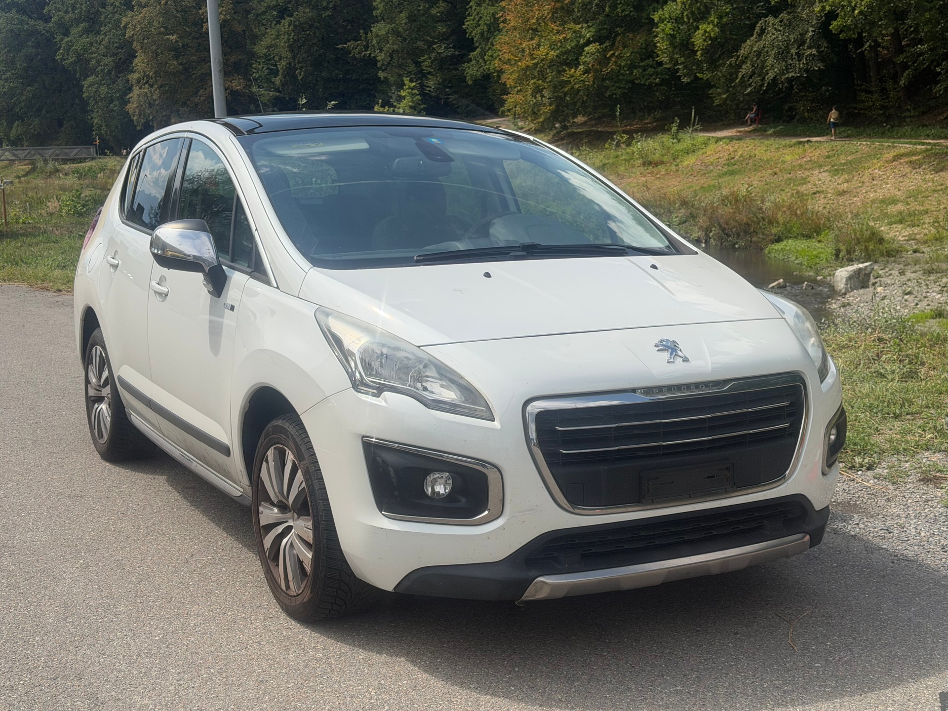 PEUGEOT 3008 1.6 16V T Style Tiptronic-image-1