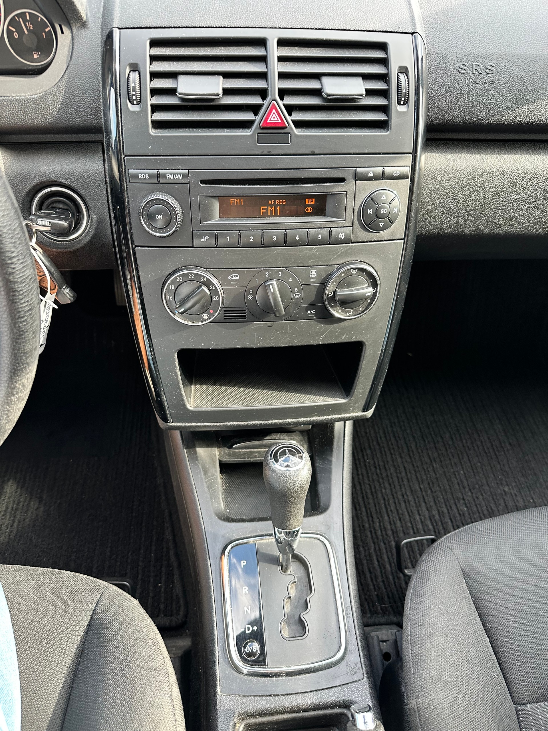 MERCEDES-BENZ A 180 (170) Avantgarde Autotronic-image-11